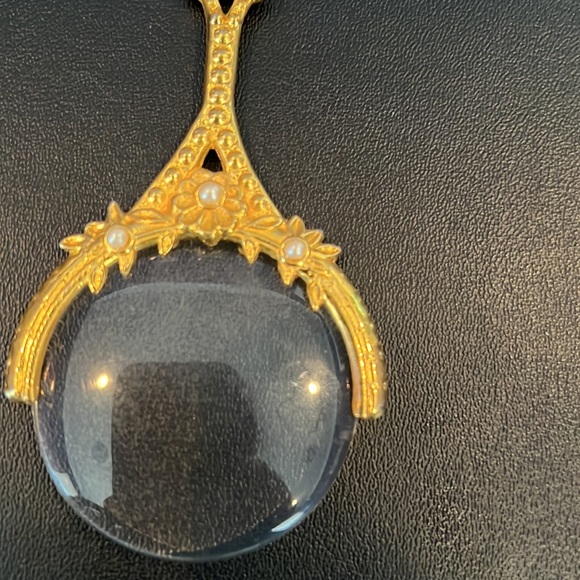 Elegant gold chains - one with magnifier- vintage- $75 for both or $40 each - Picture 4 of 6